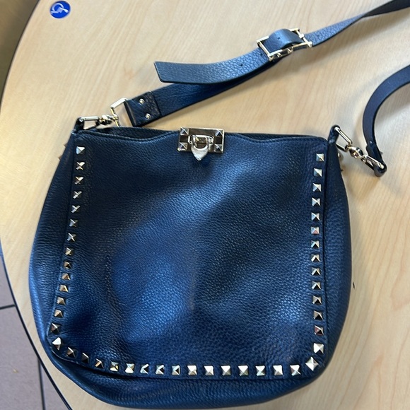Valentino Garavani Rockstud Flip Lock
Messenger Bag Medium Navy Blue Leather - Picture 3 of 12